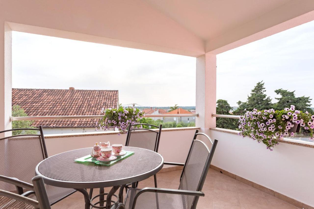 Turta Apartment Zadar Exterior foto